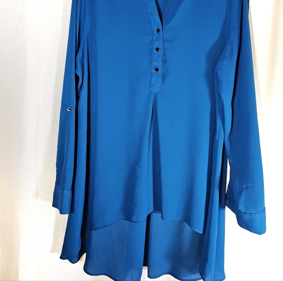 2/$20 New Directions XL Hi Lo Top - Picture 2 of 8